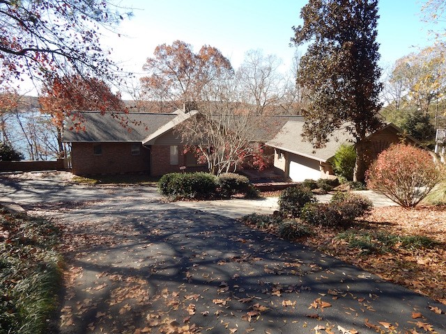 Property image 1 at 18 Muskhogean Road, Fair Play, SC 29643