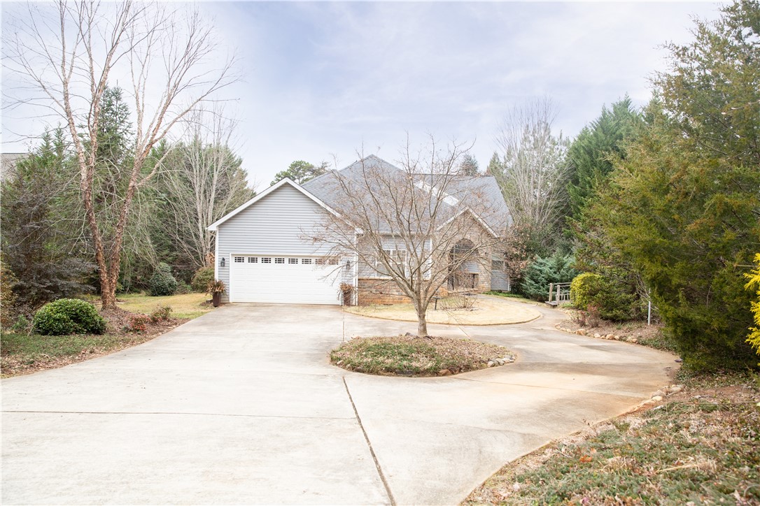 162 S Oak Pointe Drive