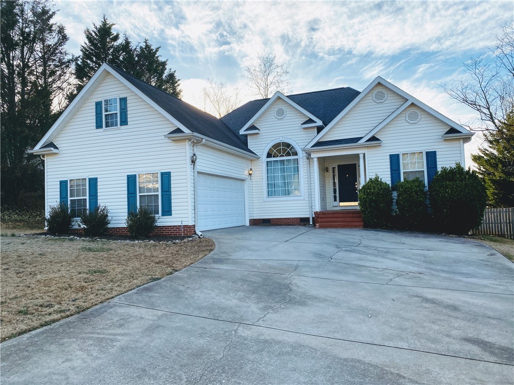 Property image 1 at 111 Kingsgate Way, Anderson, SC 29621