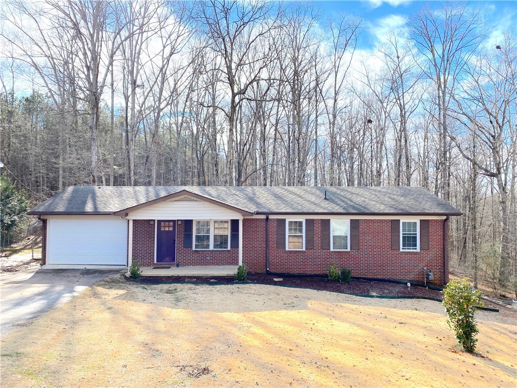 Property image 1 at 409 Springwood Drive, Seneca, SC 29672