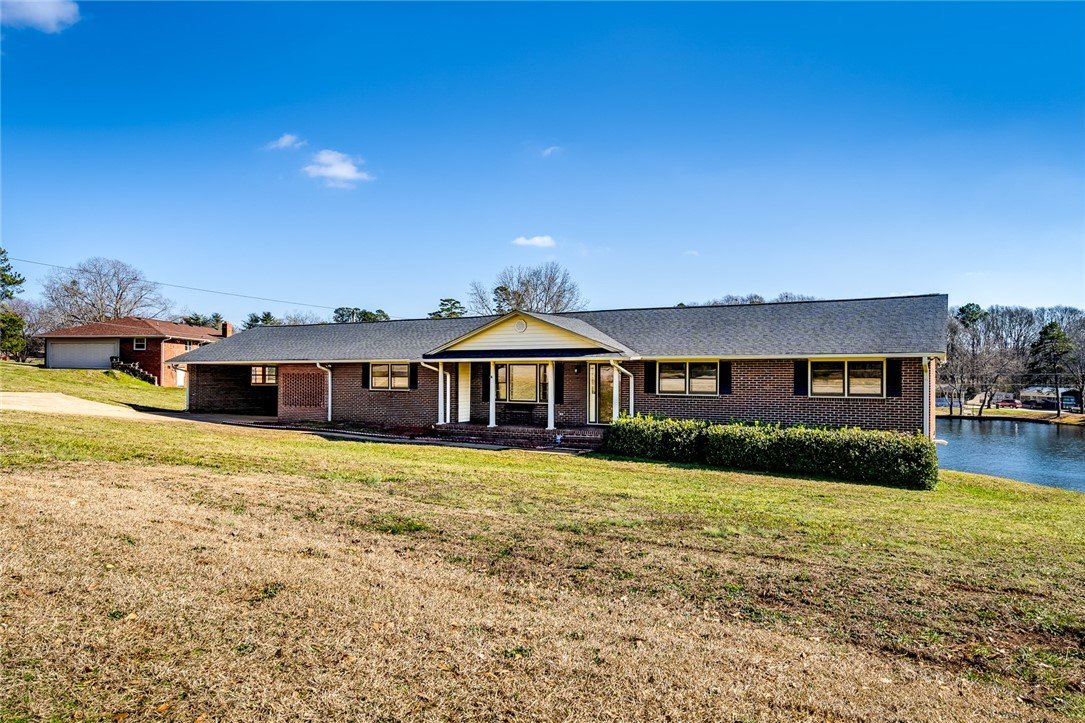 Property image 1 at 701 Parkwood Drive, Anderson, SC 29625