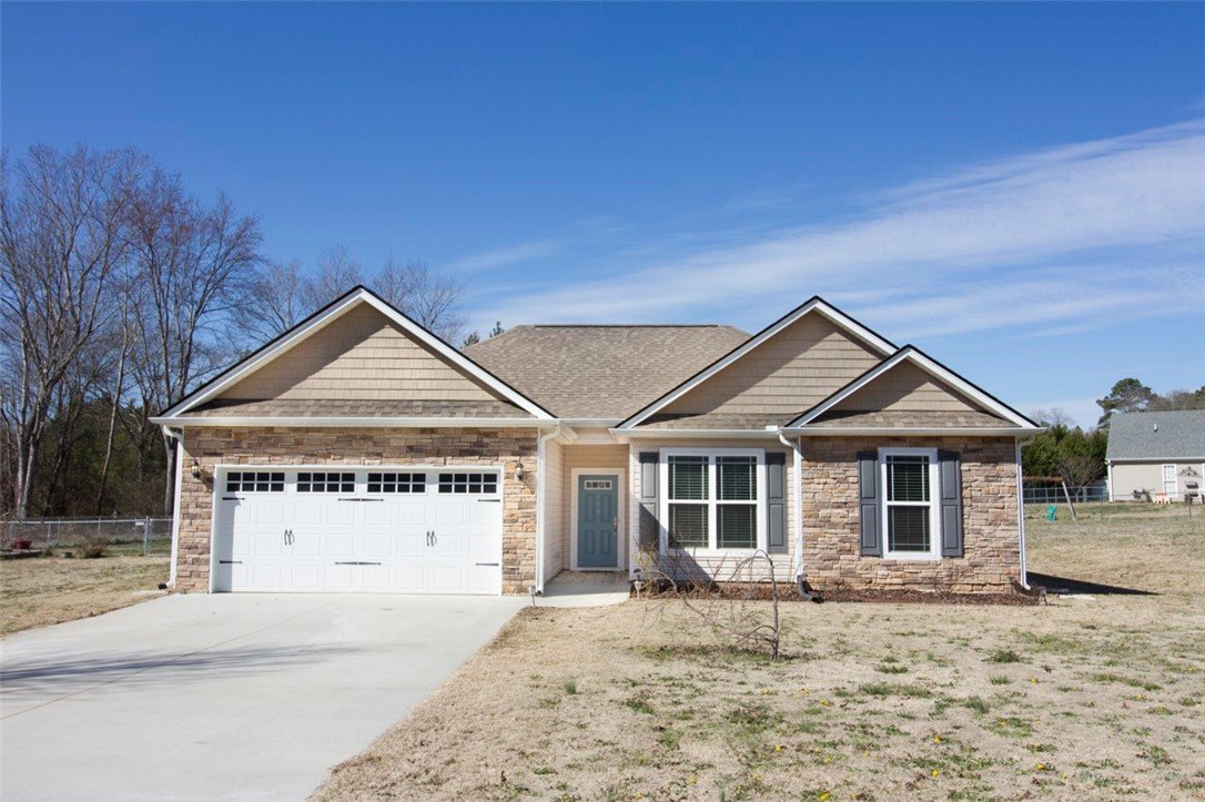 Property image 1 at 100 Irish Moss Drive, Williamston, SC 29697