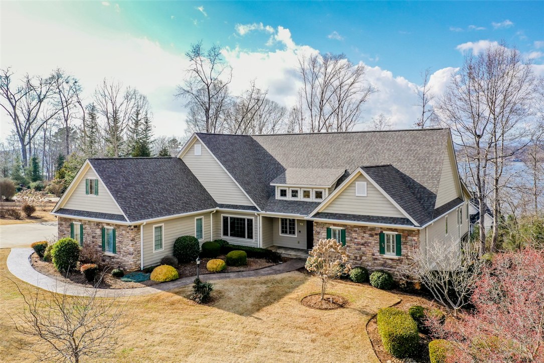 Property image 1 at 701 Acorn Way, Seneca, SC 29672