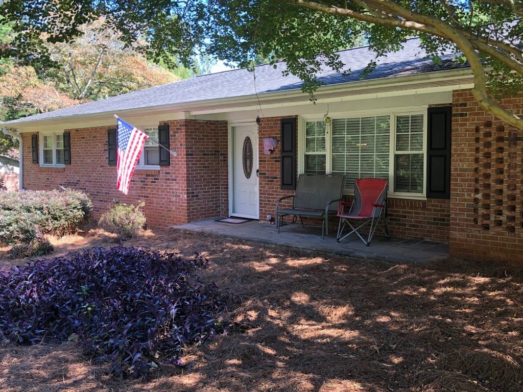 Property image 1 at 608 Springwood Drive, Seneca, SC 29672