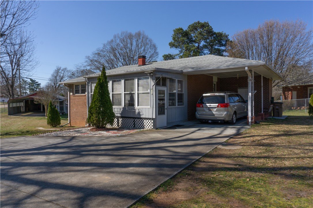 Property image 1 at 104 Walnut Avenue, Anderson, SC 29625