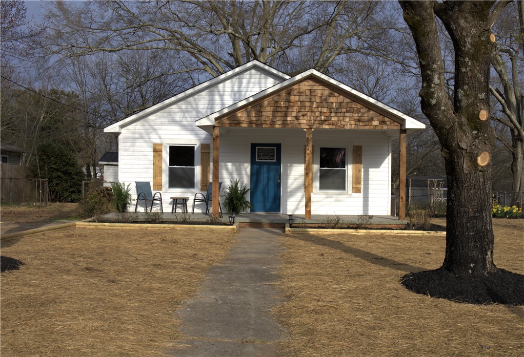Property image 1 at 215 Nalley Street, Easley, SC 29640
