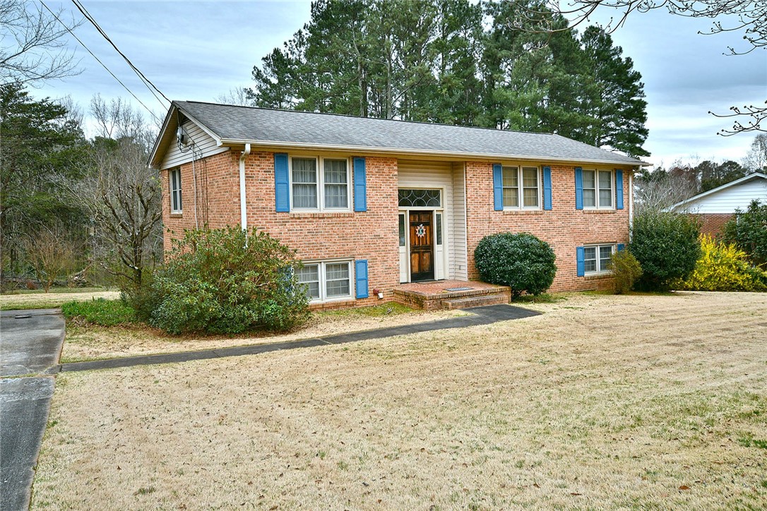 Property image 1 at 208 LaVonne Avenue, Easley, SC 29642
