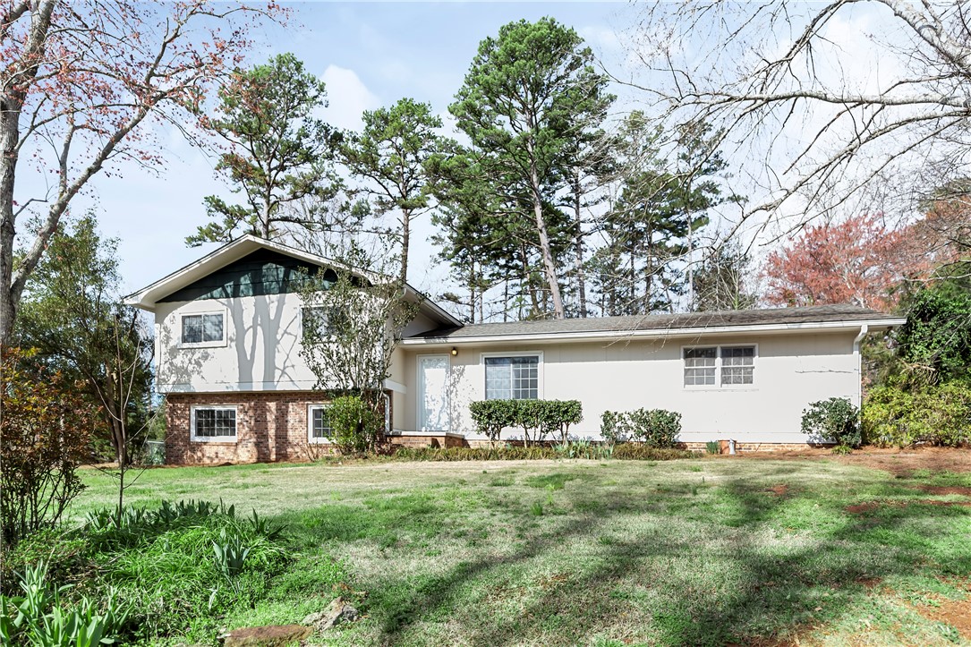 Property image 1 at 1842 Sequoya Way, Seneca, SC 29672