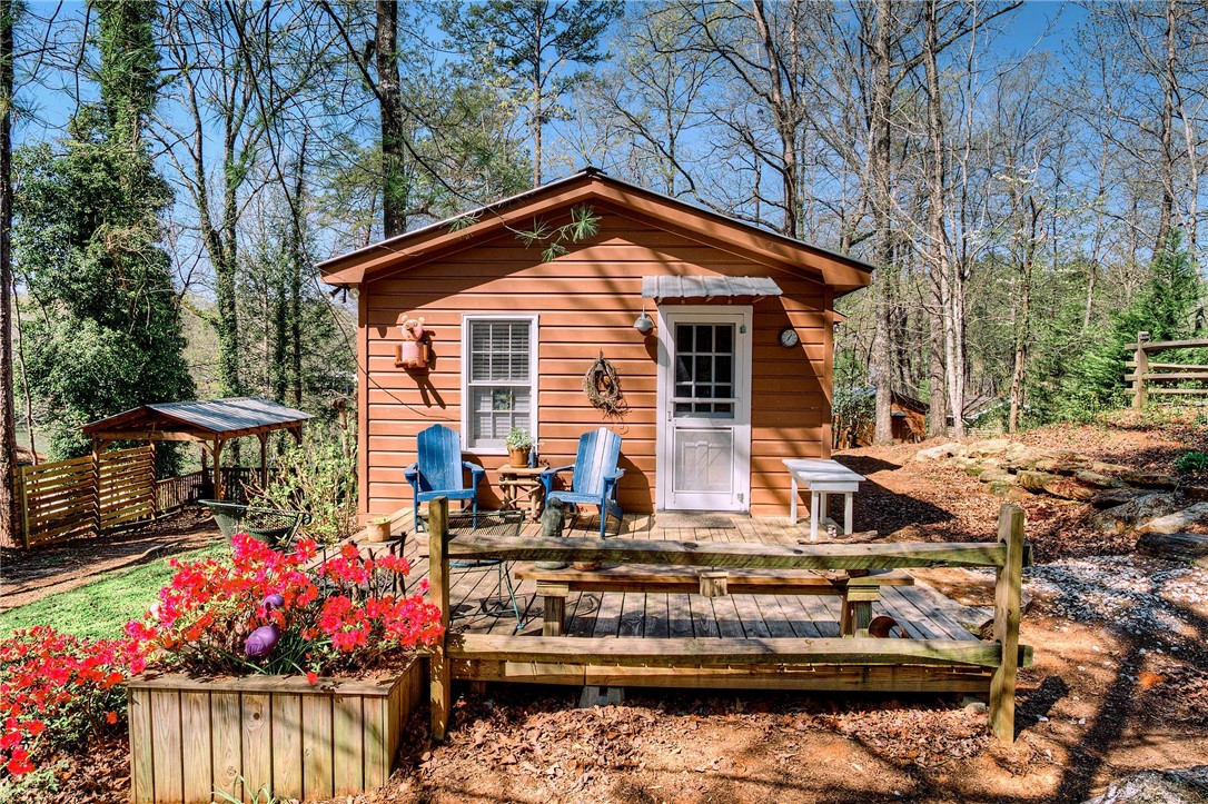 Property image 1 at 637 Lake Drive, Salem, SC 29676