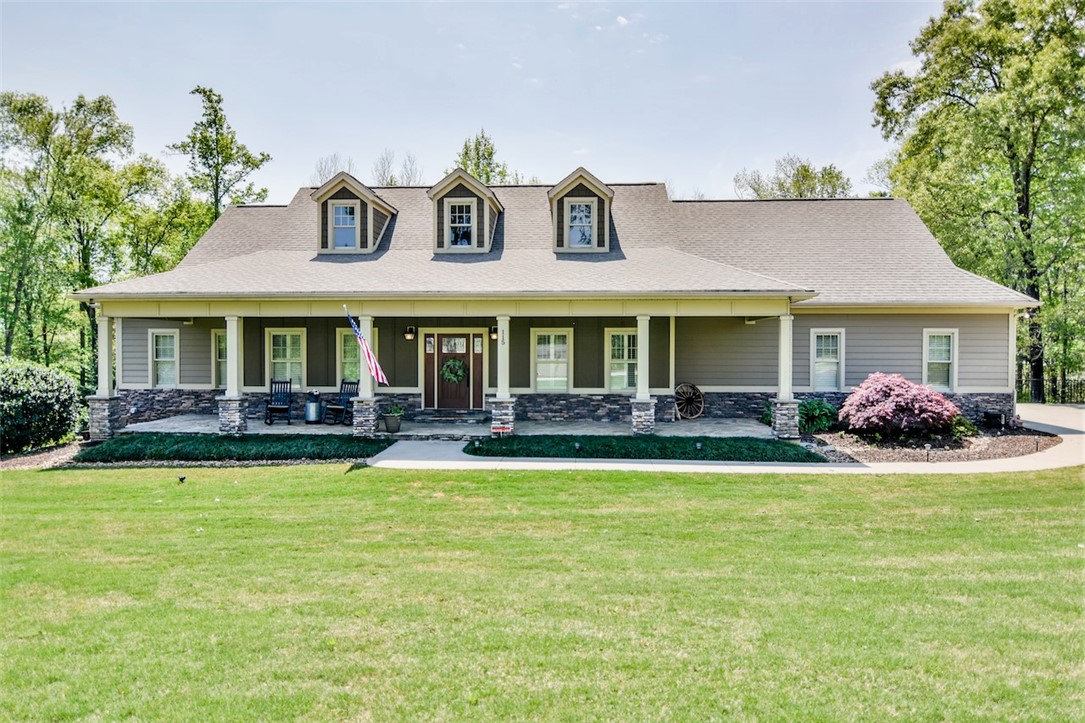 Property image 1 at 115 Westlake Drive, Seneca, SC 29672