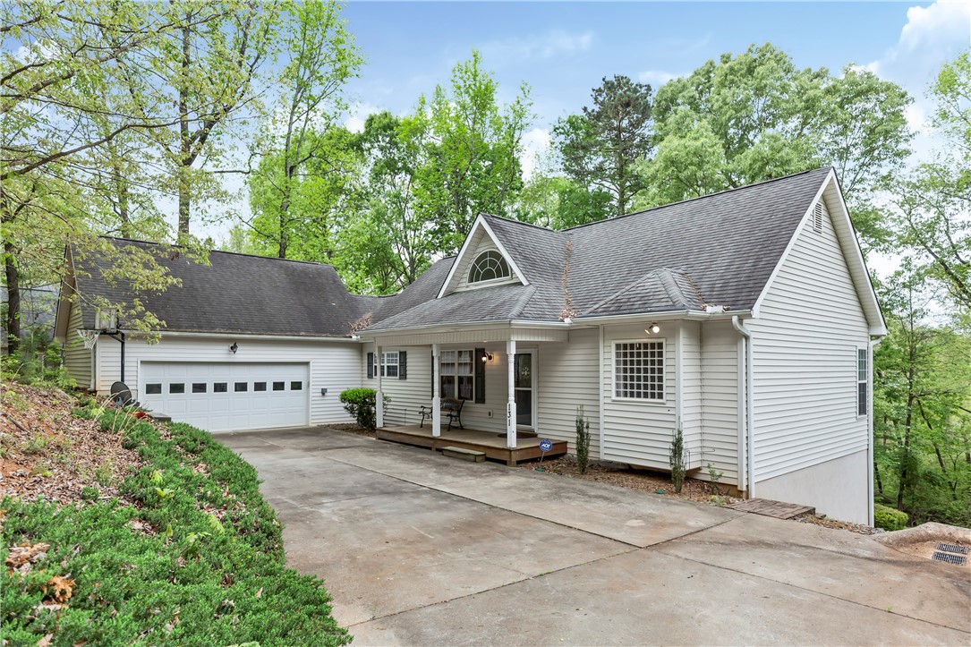 131 Inlet Pointe Drive