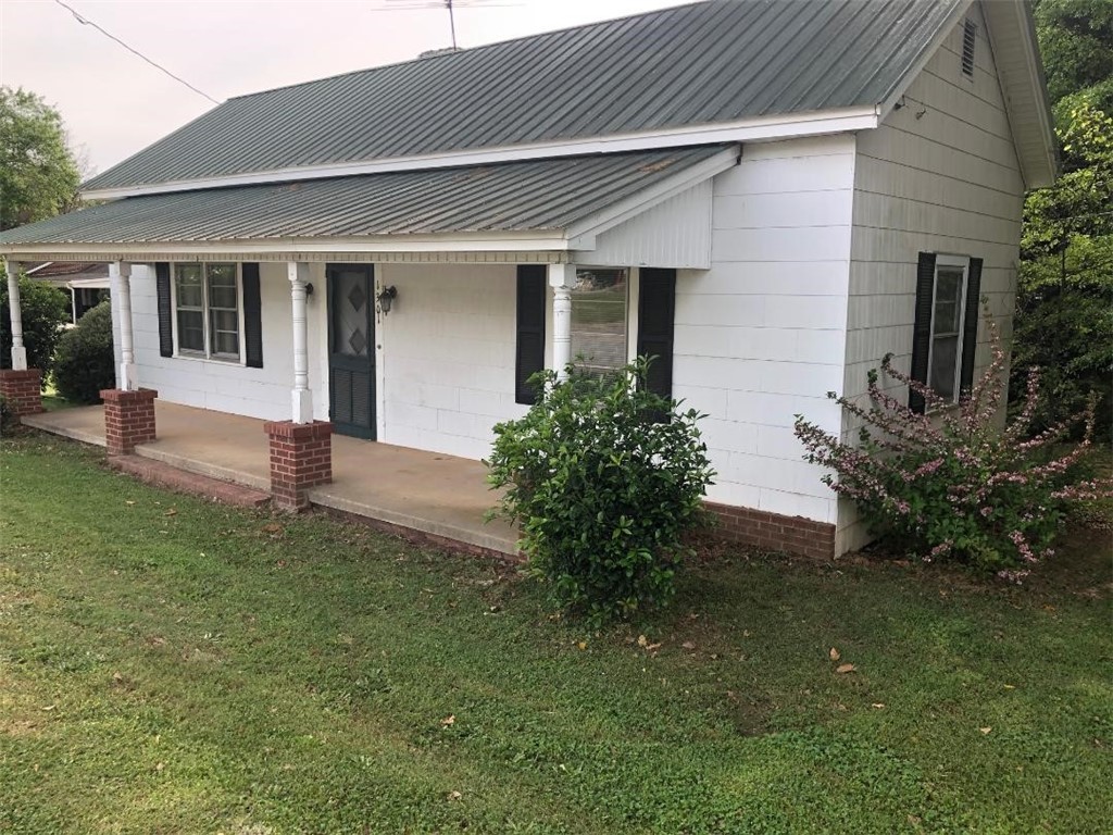 Property image 1 at 1301 W. FRONT Street, Iva, SC 29655