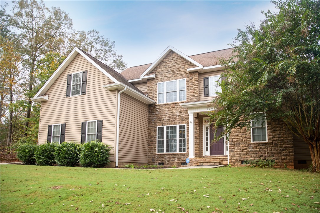 Property image 1 at 220 Devonhurst Drive, Seneca, SC 29678