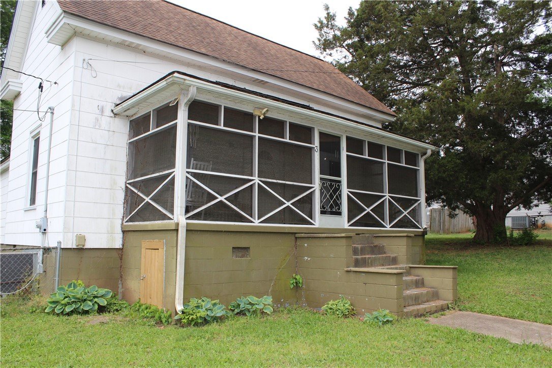 Property image 1 at 3 Wardlaw Street, Pelzer, SC 29669