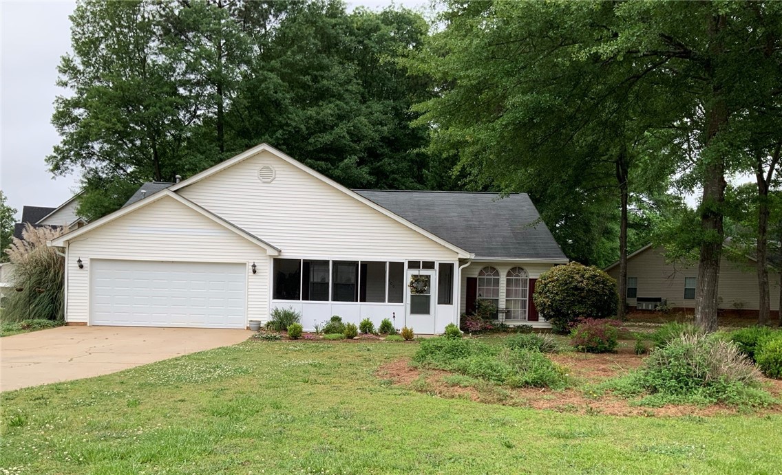 Property image 1 at 1200 Ravenswood Drive, Anderson, SC 29625