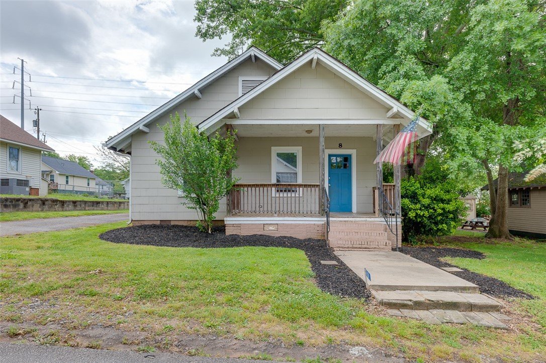 Property image 1 at 8 Iselin Street, Liberty, SC 29657
