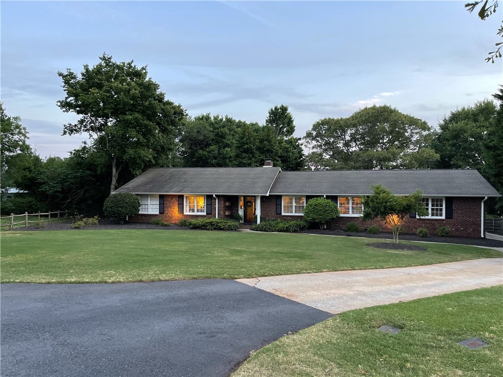 Property image 1 at 107 Kingshill Drive, Anderson, SC 29625