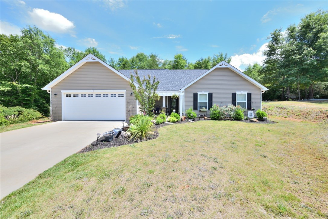 Property image 1 at 711 Nobleman Court, West Union, SC 29696
