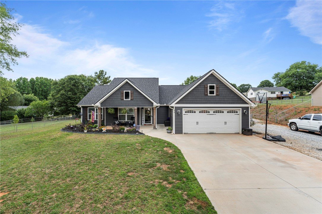 Property image 1 at 210 Oxmoor Drive, Anderson, SC 29625