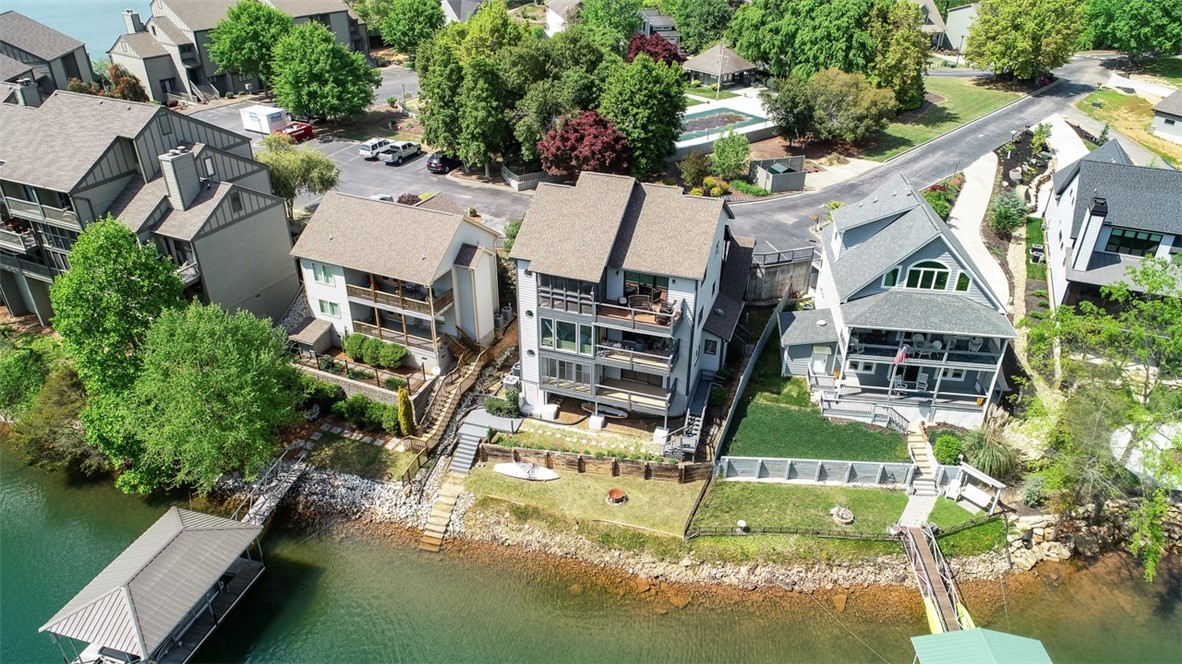 902 Loran Pointe Circle