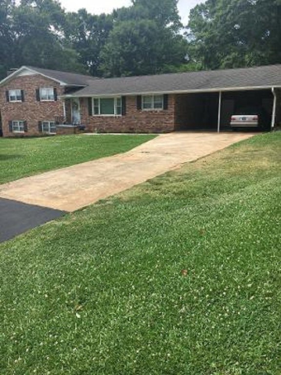 Property image 1 at 215 Hillandale Road, Liberty, SC 29657