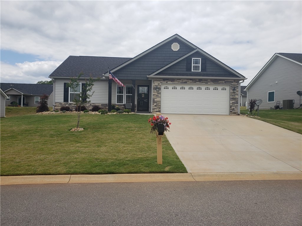 Property image 1 at 215 Eagle Circle Circle, Anderson, SC 29626