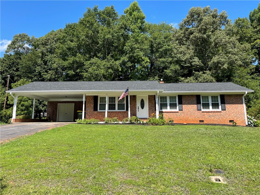 Property image 1 at 3031 Forest Drive, Seneca, SC 29678