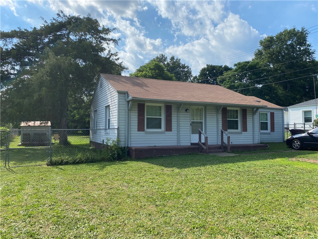 Property image 1 at 402 Elm Street, Pendleton, SC 29670