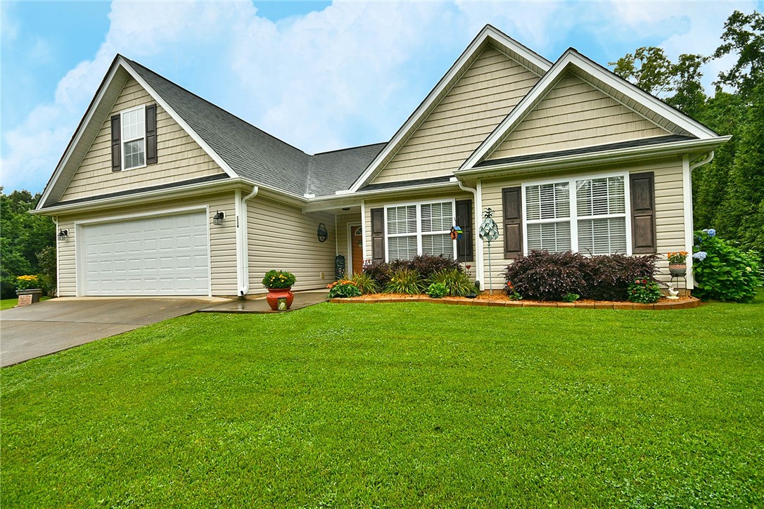 114 & 116 Soliel Way