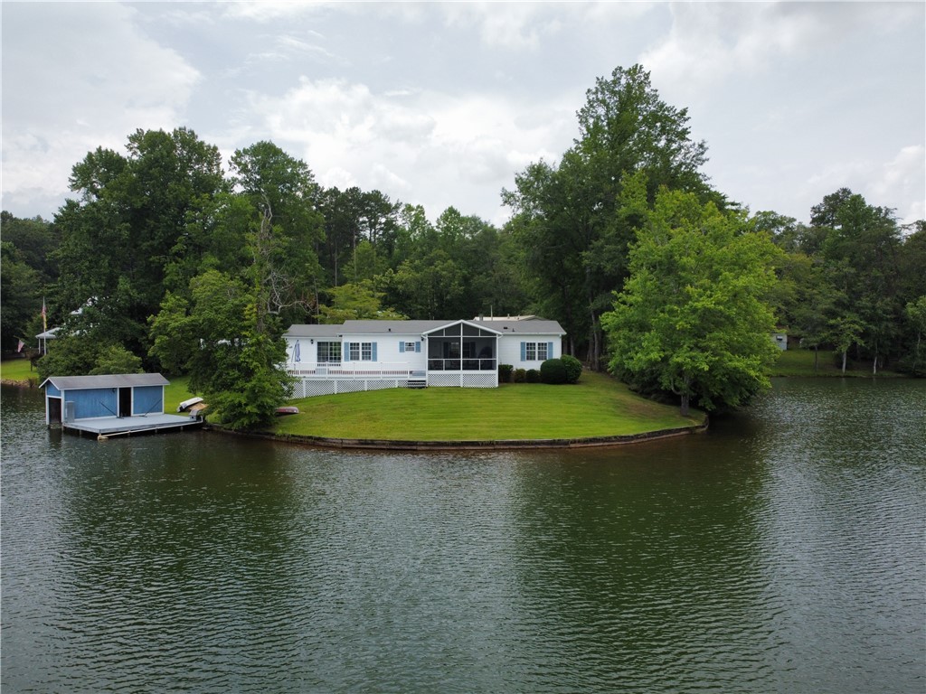 Property image 1 at 470 Whitewater Point Road, Tamassee, SC 29686