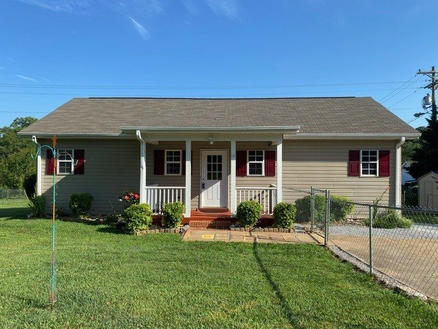 Property image 1 at 10 Trammell Street, Liberty, SC 29657