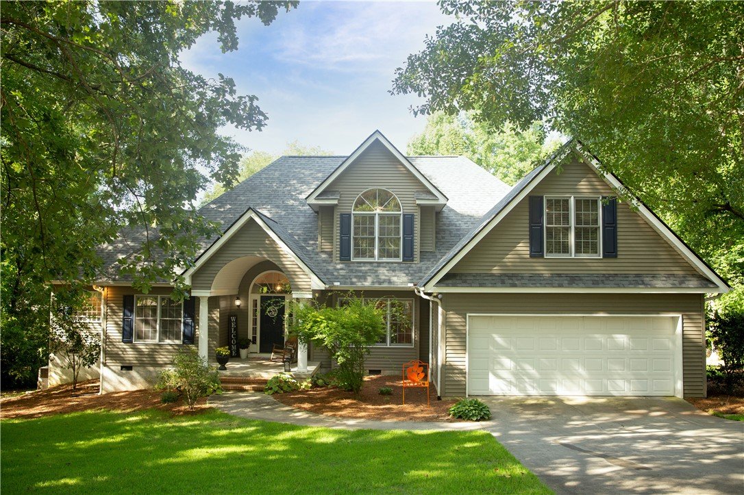 18012 Clermont Circle