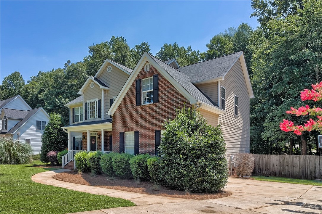 Property image 1 at 304 Stonewall Drive, Easley, SC 29642