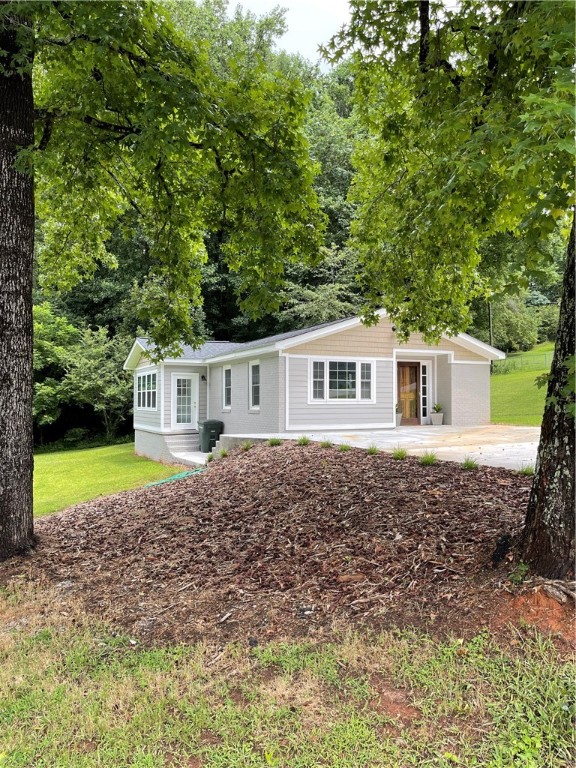 Property image 1 at 986 Avondale Drive, Seneca, SC 29672