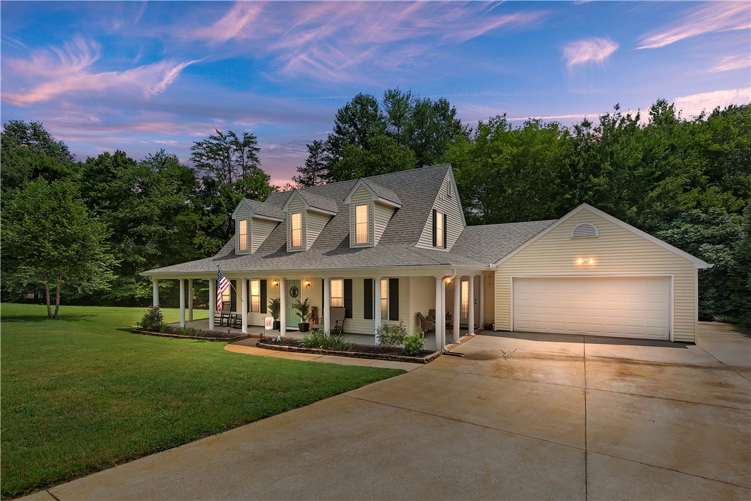 Property image 1 at 665 The Bear Boulevard, Tamassee, SC 29686