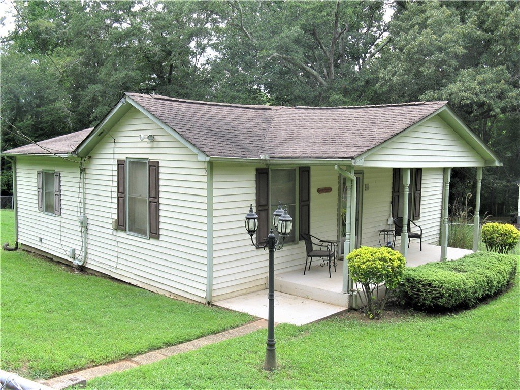 Property image 1 at 2004 Broadway Lake Road, Anderson, SC 29621