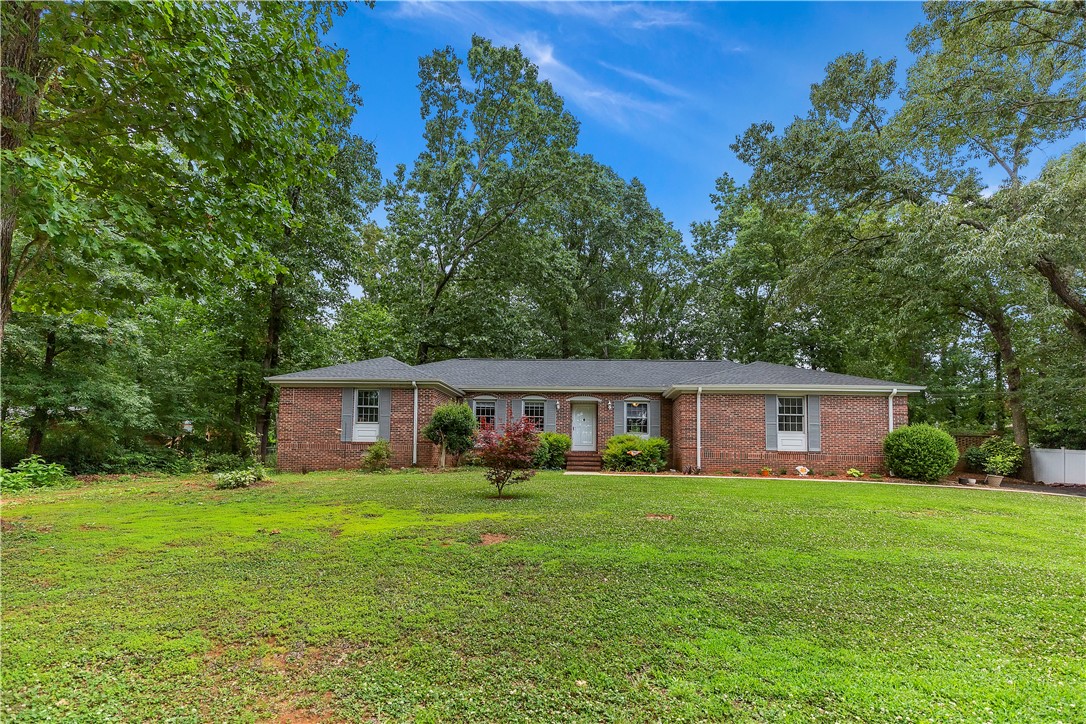 Property image 1 at 204 Sourwood Drive, Seneca, SC 29678