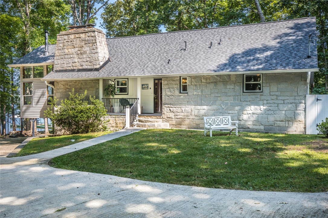 Property image 1 at 198 Debbie Lane, Fair Play, SC 29643