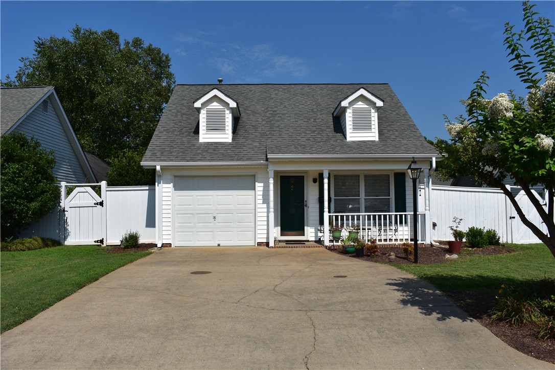 Property image 1 at 136 Brittania Circle, Anderson, SC 29621