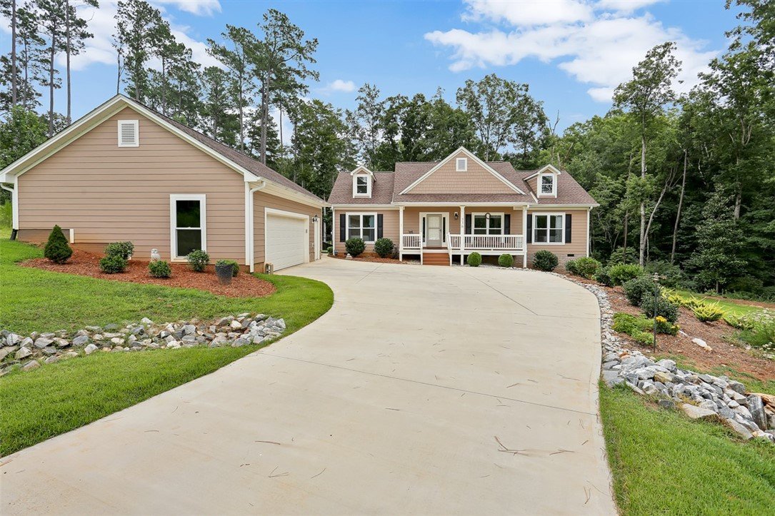 Property image 1 at 536 Timber Bay Lane, Seneca, SC 29672