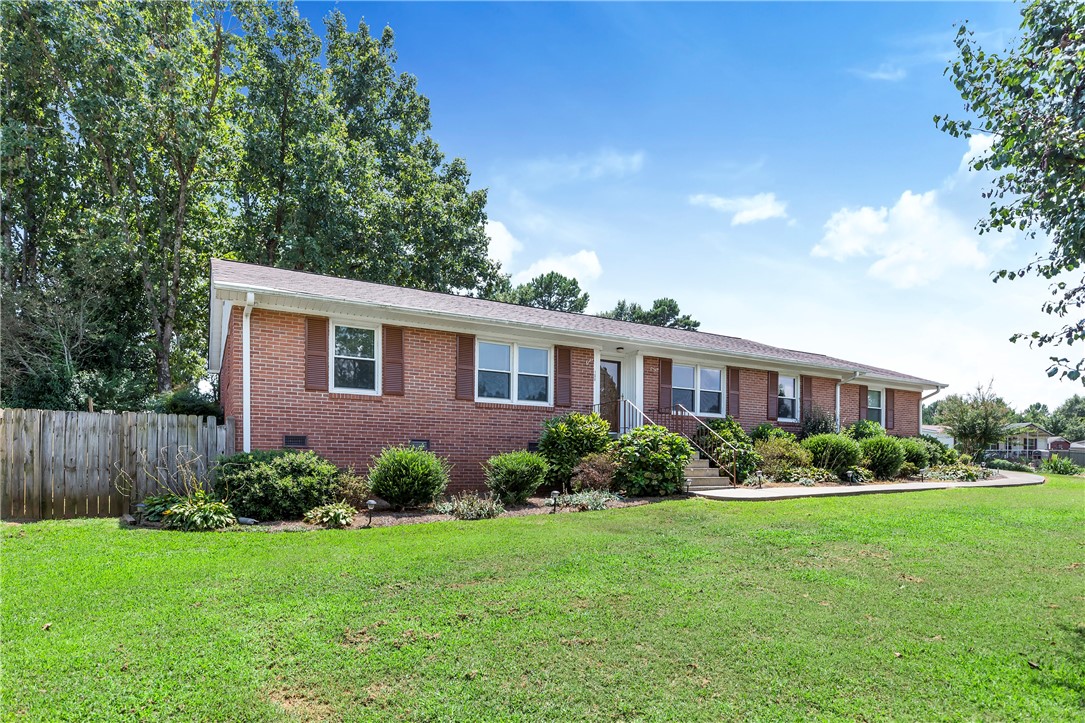 Property image 1 at 106 Inlet Drive, Anderson, SC 29625