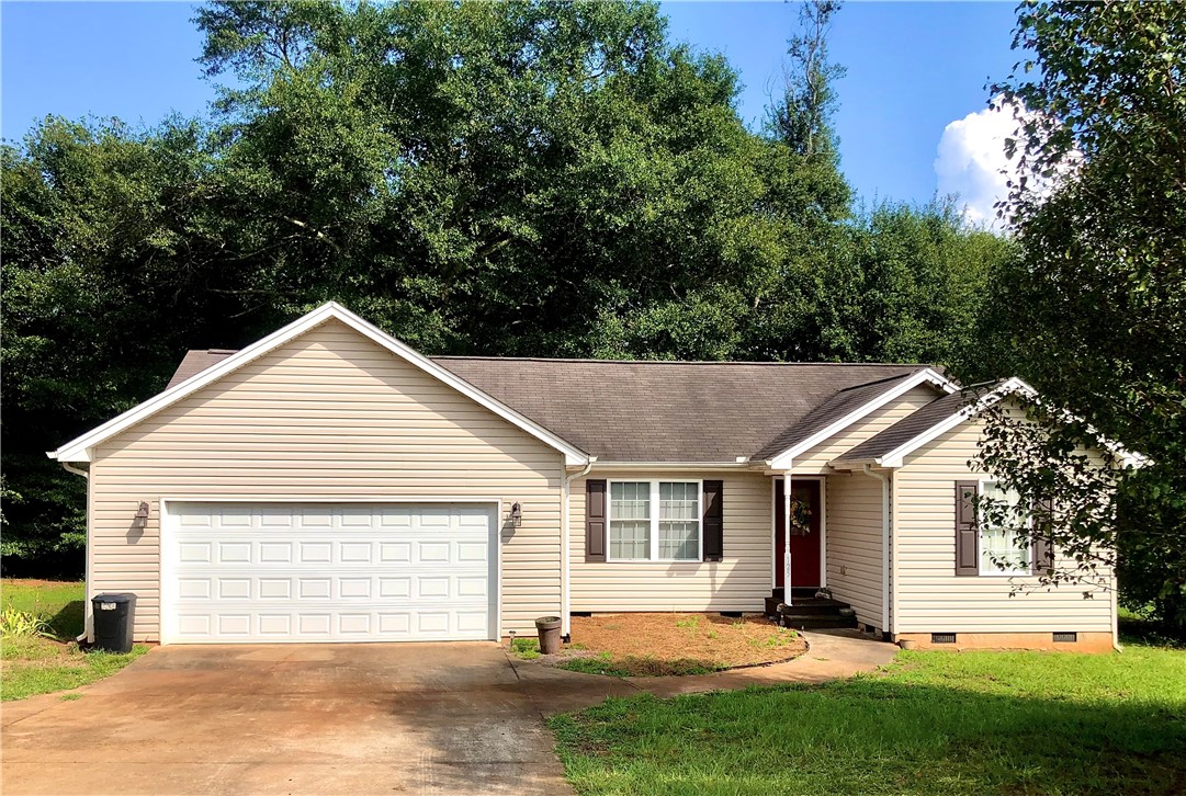 Property image 1 at 125 Terrace Meadows Drive, Seneca, SC 29672