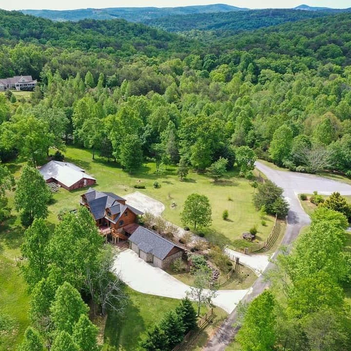 Property image 1 at 500 Wandering Way, Pickens, SC 29671