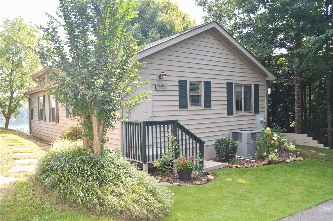 Property image 1 at 1230 Melton Road, West Union, SC 29696