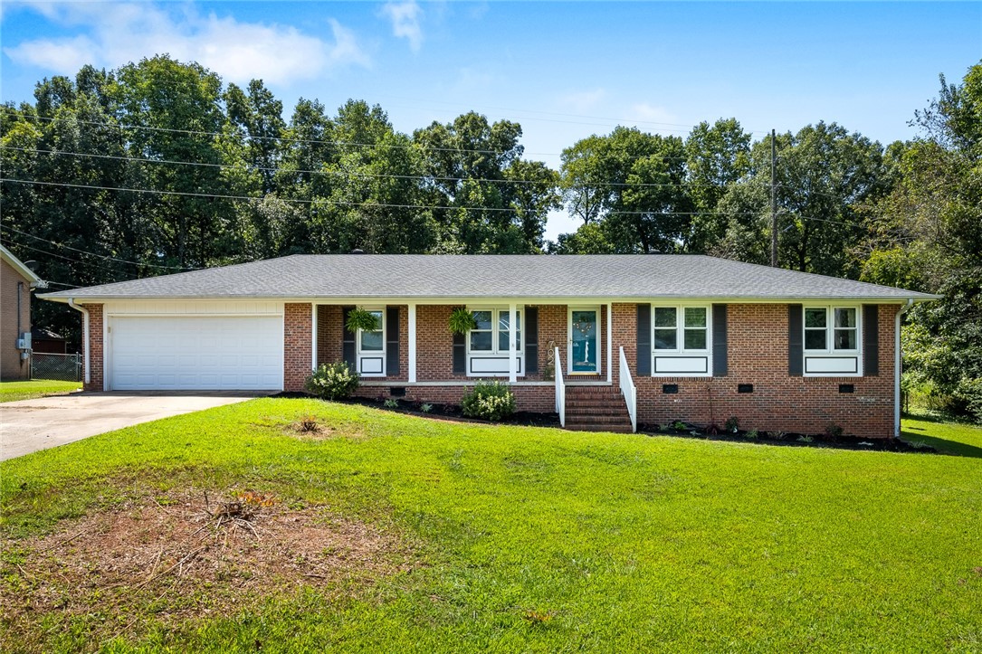 Property image 1 at 702 Timberlake Road, Anderson, SC 29625