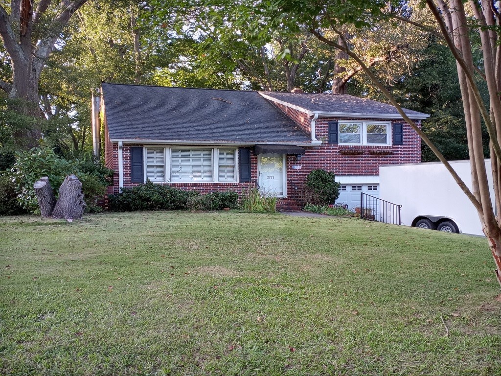 211 Forest Hill Drive