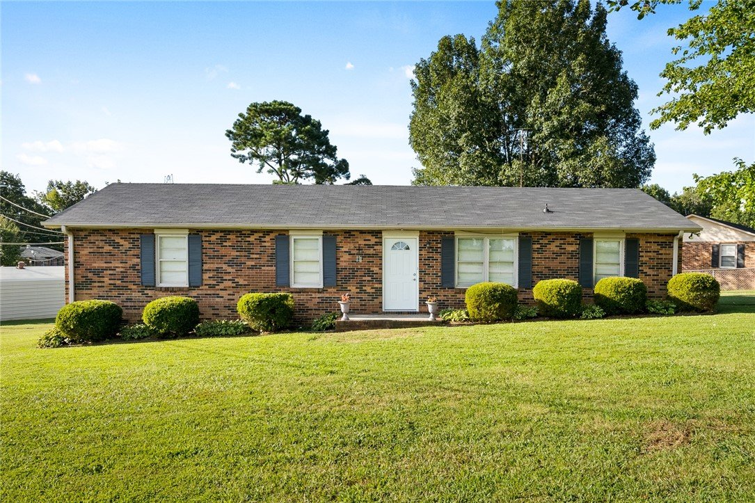 Property image 1 at 101 Robin Circle, Starr, SC 29684