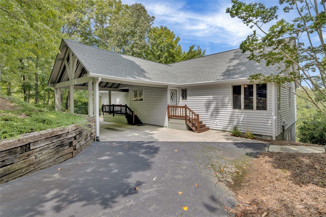 Property image 1 at 13 Westwind Court, Salem, SC 29676