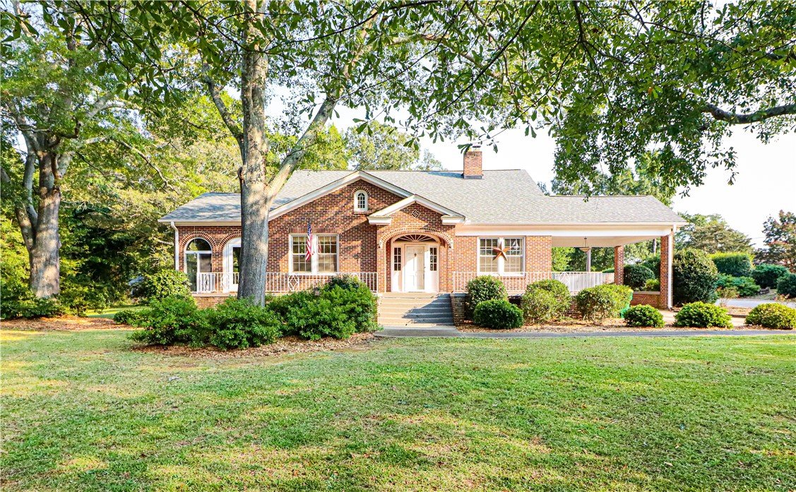 Property image 1 at 724 Anderson Street, Belton, SC 29627