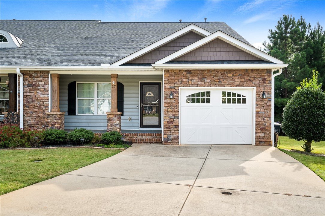 Property image 1 at 17 Hillsborough Drive, Anderson, SC 29621